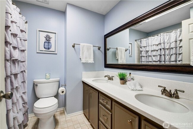 Building Photo - 3bd/1.75ba Kirkland Home