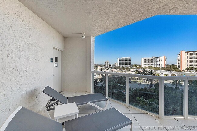 Building Photo - 3100 N Ocean Blvd