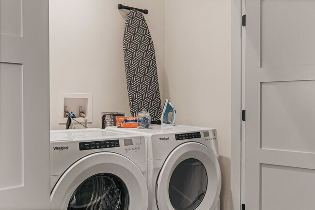 Building Photo - 240 Rep. John Lewis Way N