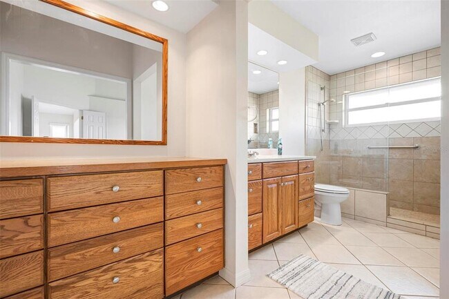 Building Photo - 799 Harrington Lake Dr N