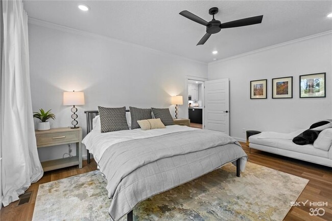 Building Photo - 5 Blandford Ln