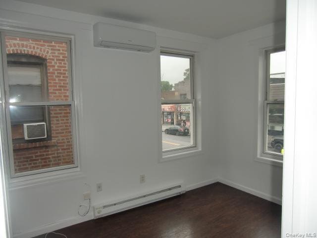 Building Photo - 1762 Crosby Ave