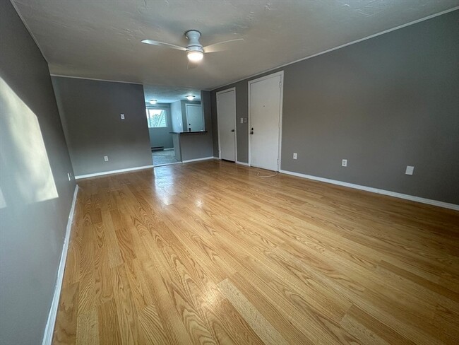 Building Photo - 10 Tideview Path