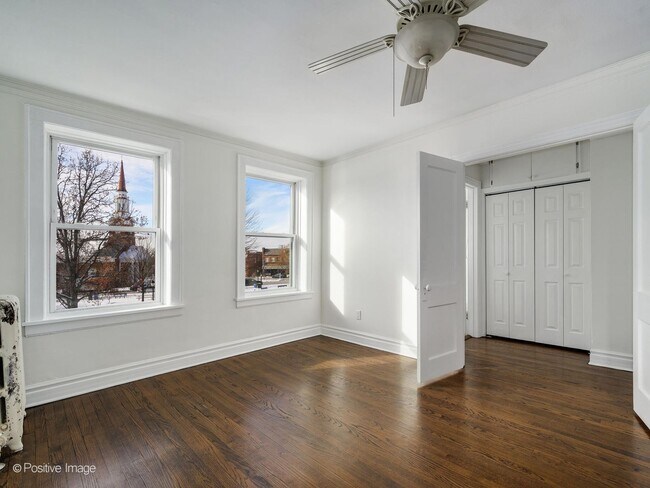 Building Photo - 133-143 Vine Ave