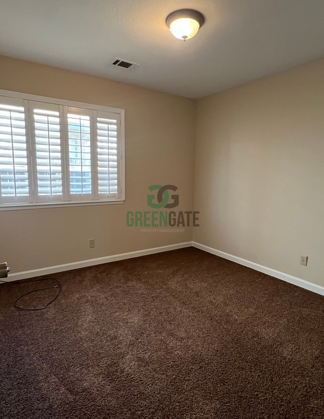 Building Photo - 3901 Setrok Ct