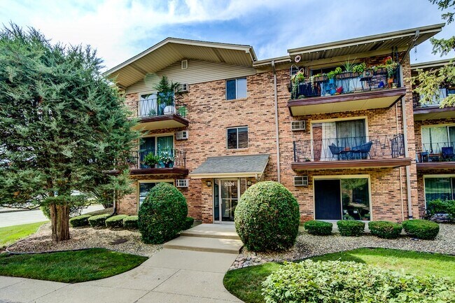 Building Photo - 5324 Waterbury Dr