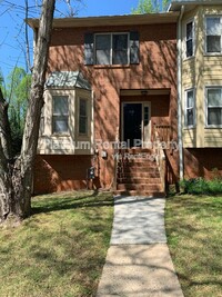 Building Photo - 232 Hembree Park Terrace