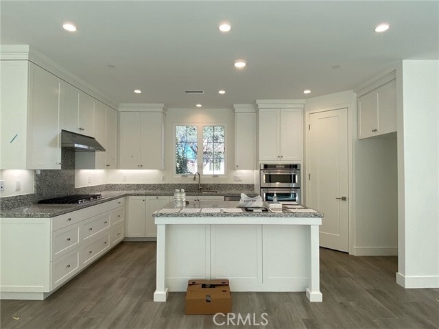 Building Photo - 100 Toretta