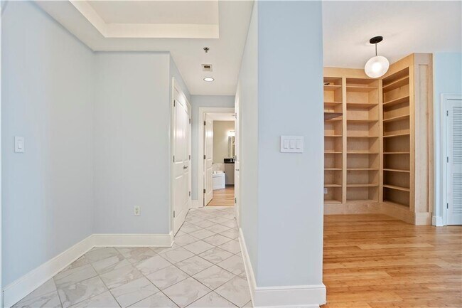 Building Photo - 285 Centennial Olympic Park Dr NW