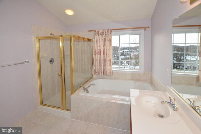 Building Photo - 43088 Shadow Terrace