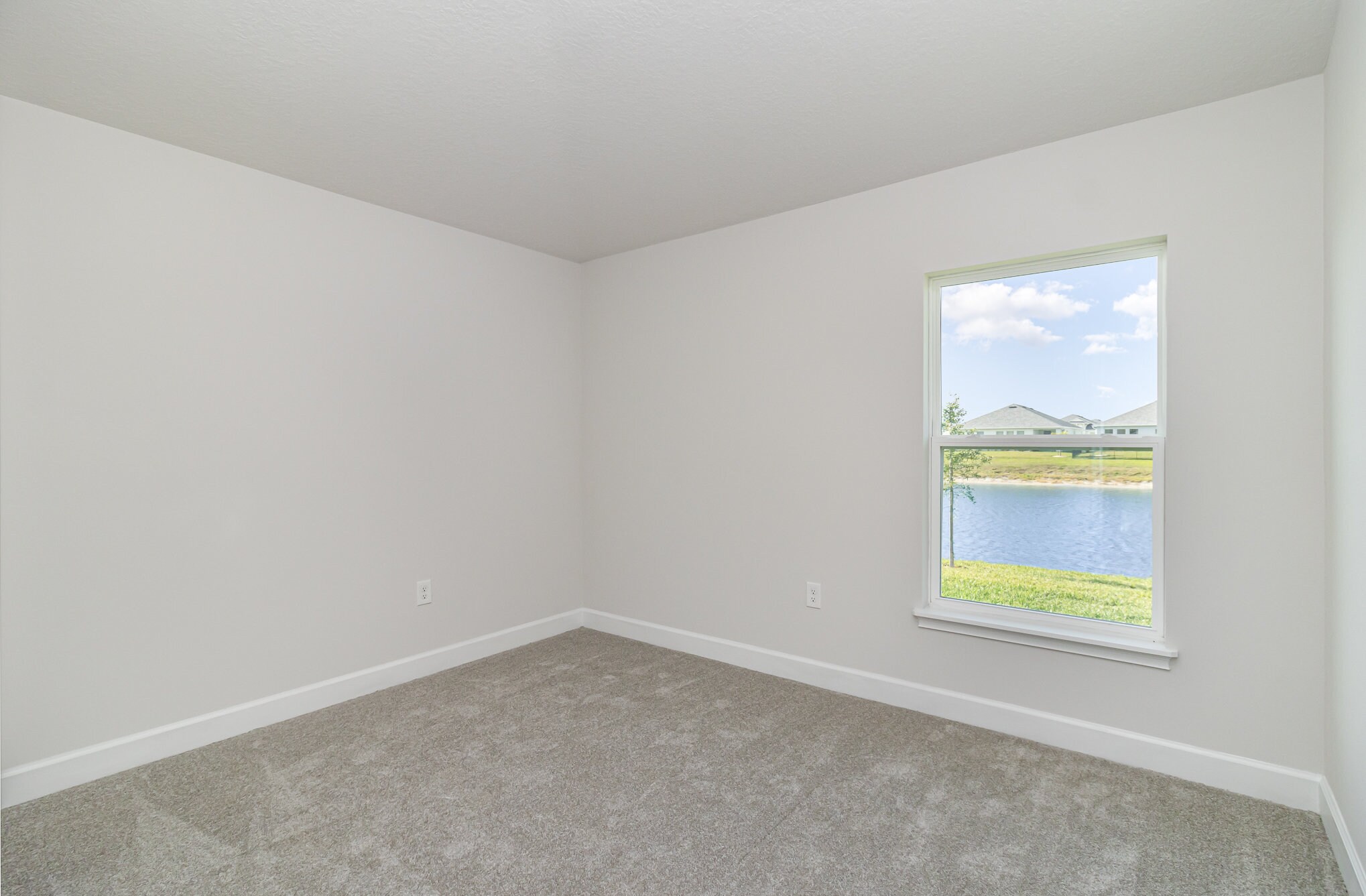 Building Photo - 2482 Carrick St NW