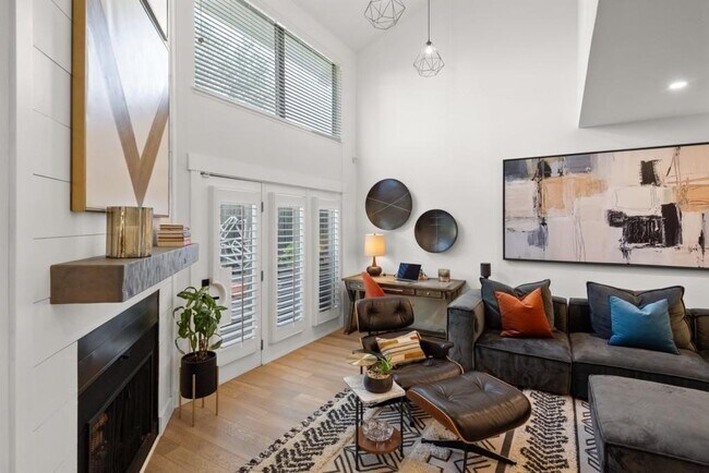 Building Photo - 3 Gilbert Trail NE