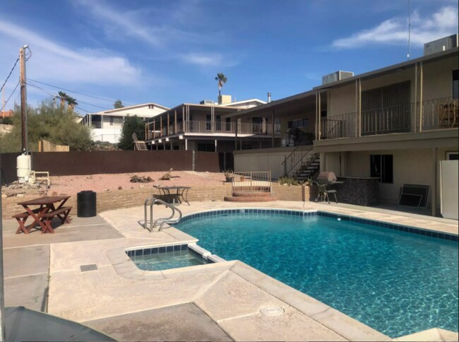 Primary Photo - 3541 Tecumseh Dr