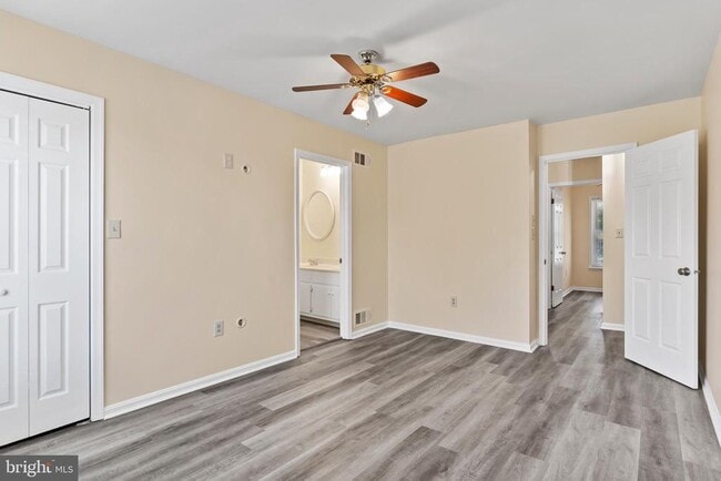 Building Photo - 4111 Nantucket Dr