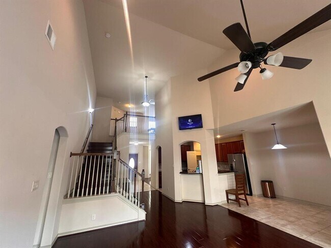 Building Photo - 2230 Argos Dr