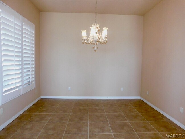 Building Photo - 2824 Fort Silver Dr