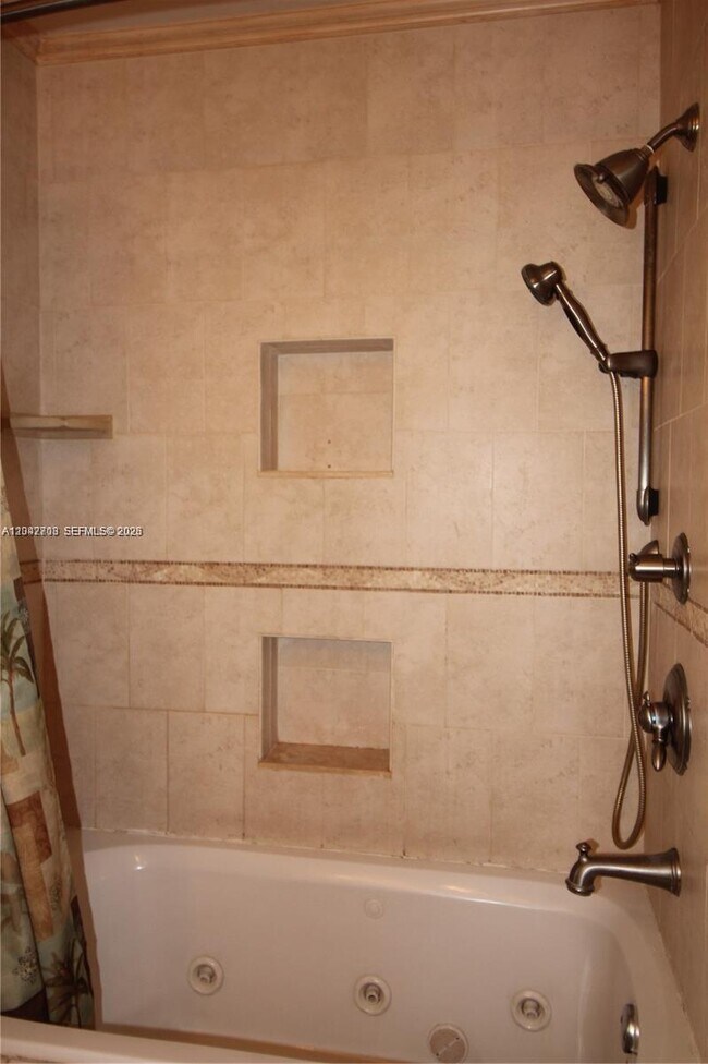 Building Photo - 5641 Riverside Dr