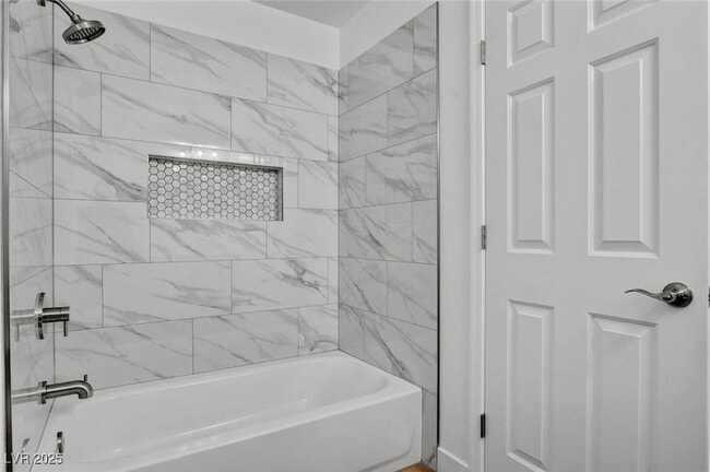 Building Photo - 4528 Rodman Dr