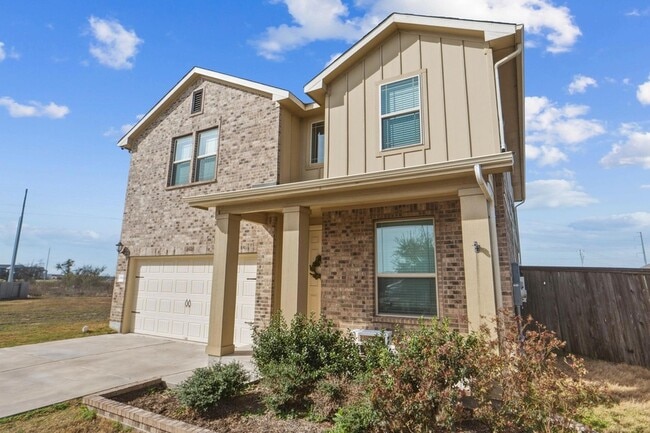 Building Photo - 13500 Rosebud Isle Dr