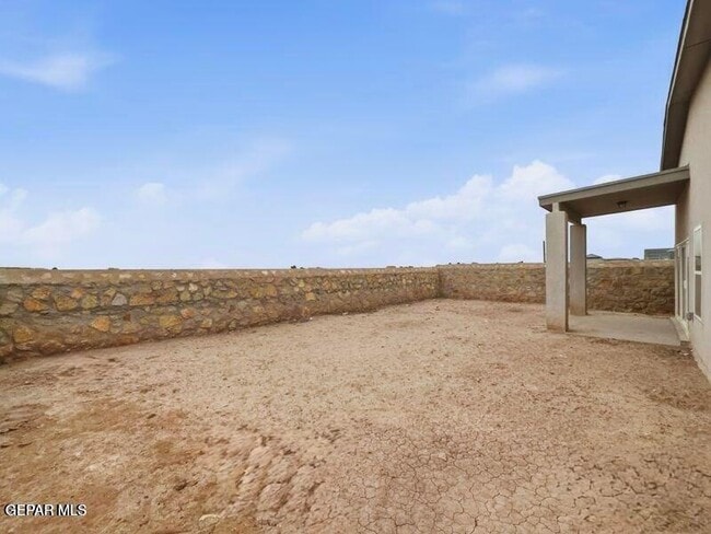 Building Photo - 11365 Hidalgo Dr