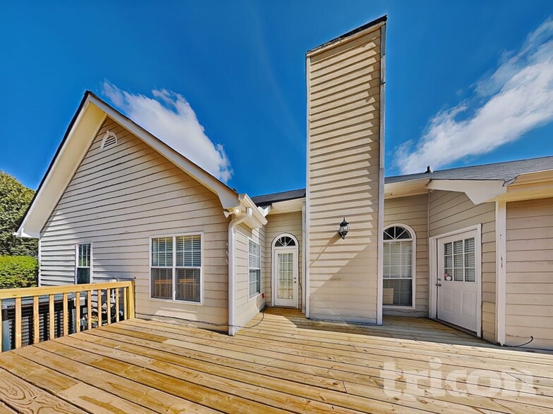 Building Photo - 51 Pates Lake Dr