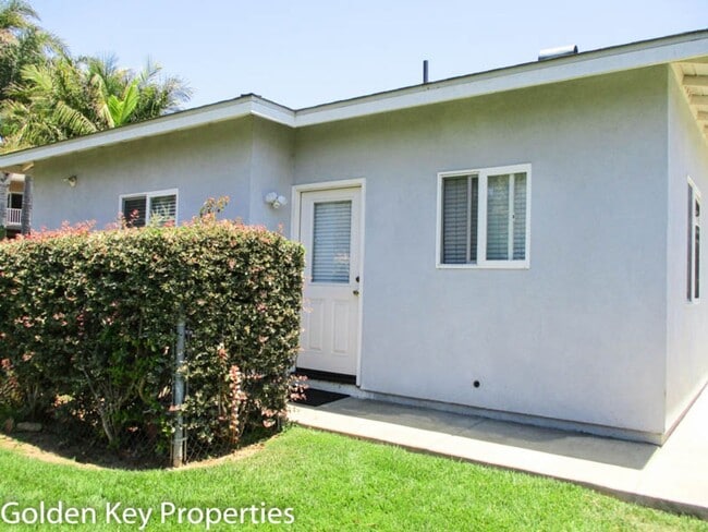 Primary Photo - Charming detached granny flat in South Oce...