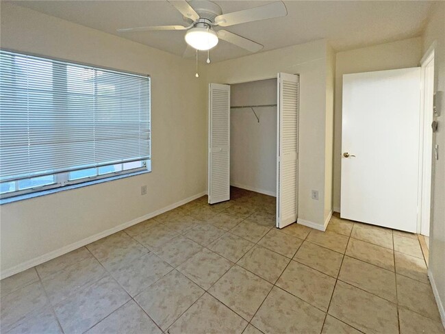 Building Photo - 7100 NW 30th Ct