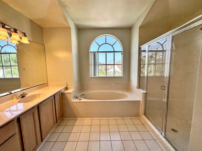 Building Photo - 2698 Linkside Dr