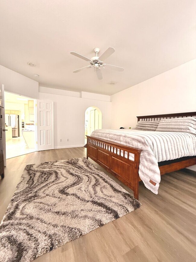 Building Photo - NE HEIGHTS