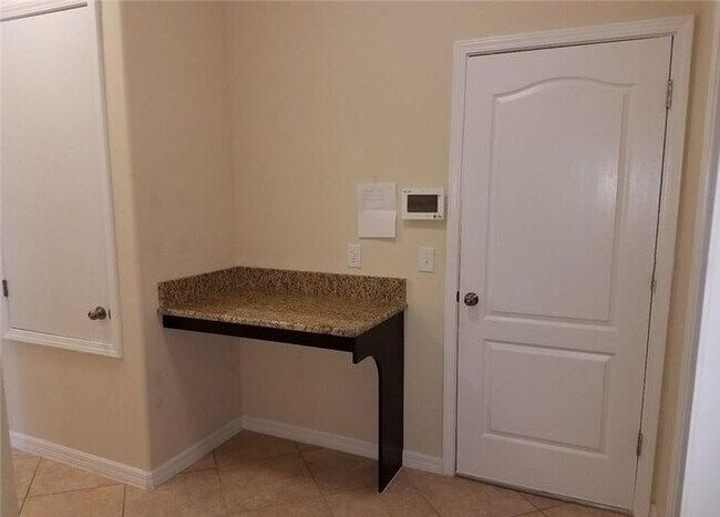 Building Photo - 3/2 Moss Park Orlando-AVAILABLE 08/14/2026