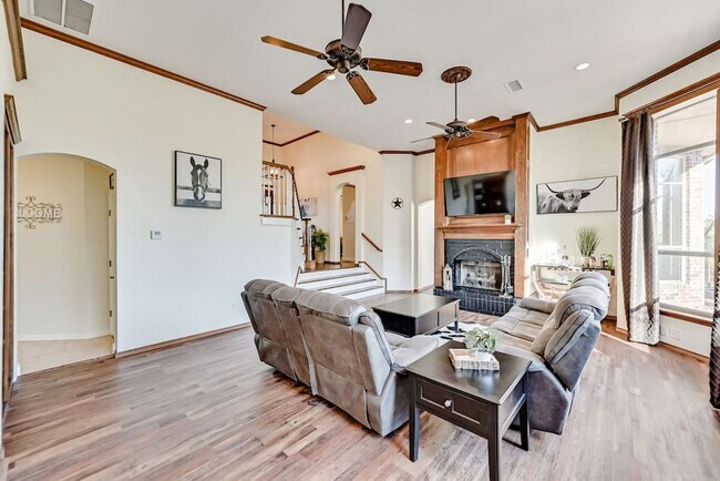 Building Photo - 811 Mallard Pointe Dr