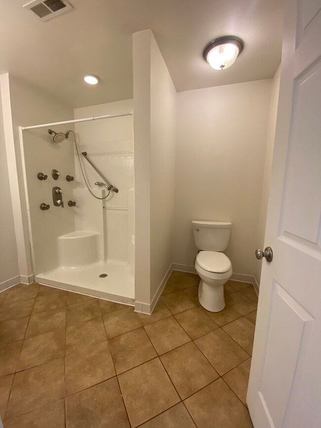 Building Photo - 3 bedroom, 2 bath single family home in Ab...