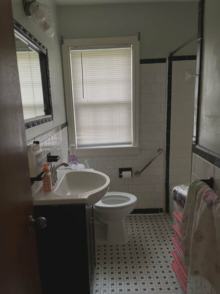 Building Photo - 7203 galax rd