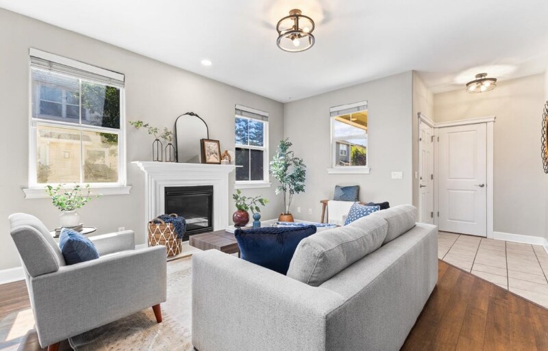 Building Photo - 2455 Prairie Ln