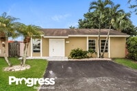 Building Photo - 4205 SW 137th Ct