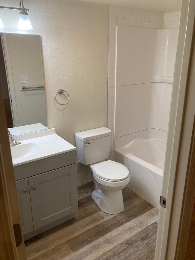 Building Photo - 110 Westgate Ave