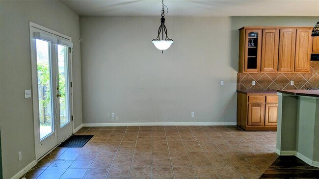 Building Photo - 114 Ambrose Dr