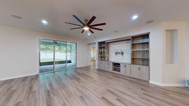 Building Photo - 2704 Daylily Ln