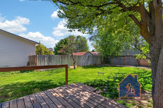 Building Photo - 510 Elmwood Dr