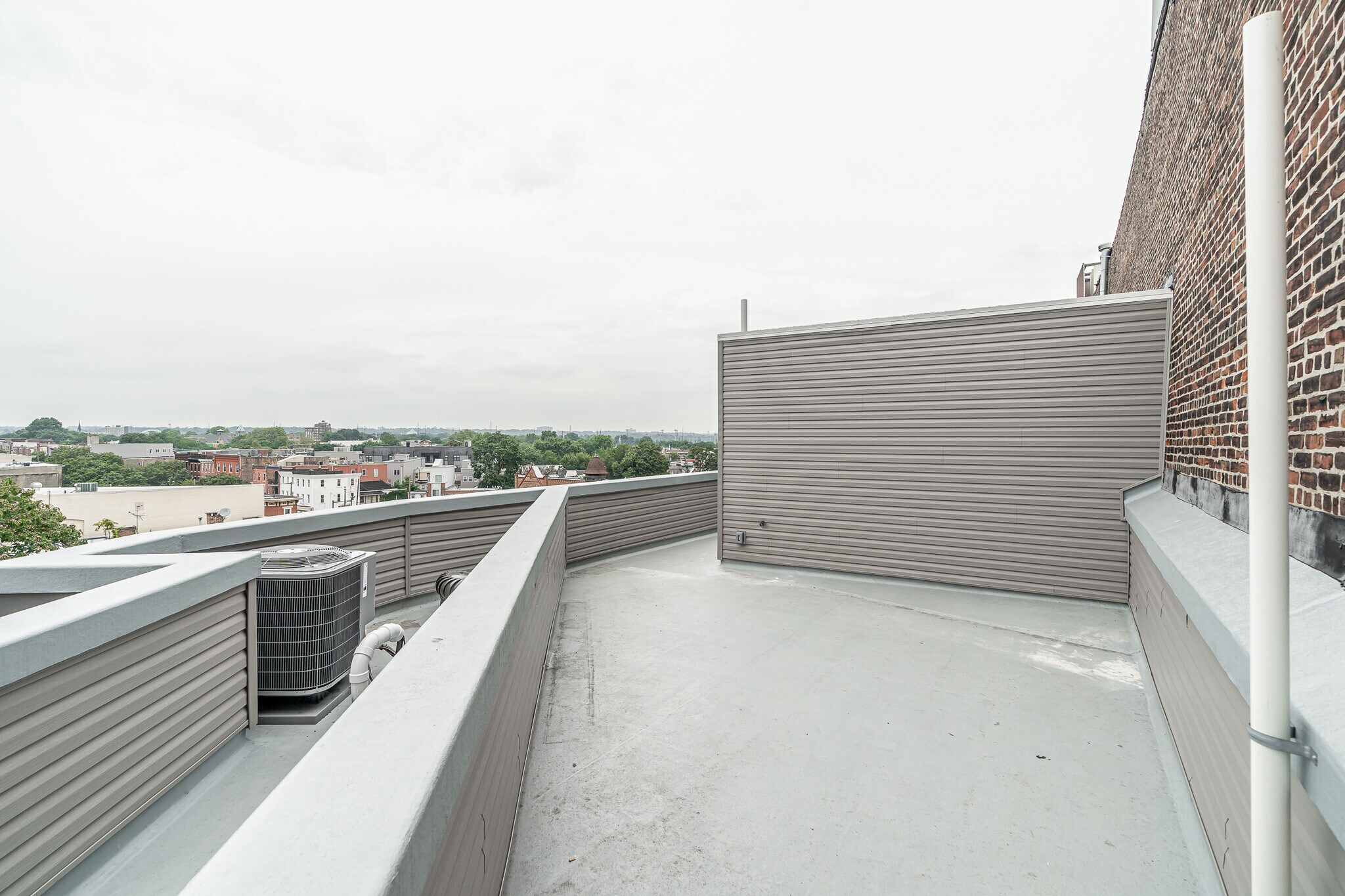 Building Photo - 421 N 39th St