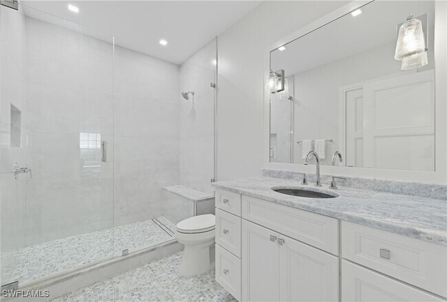 Building Photo - 360 Carlton Pl