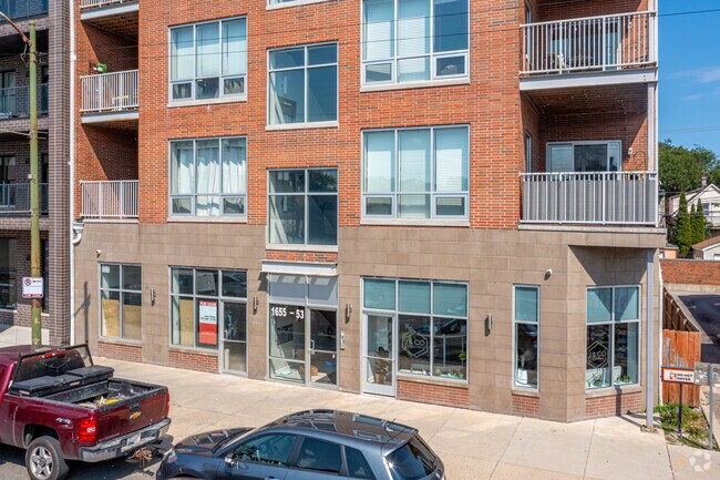 Storefront - 1655-1657 N Western Ave