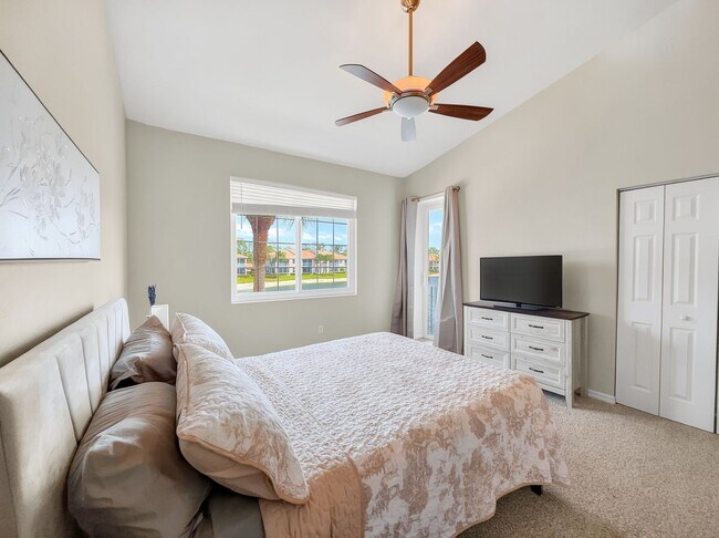 Building Photo - 2 Bed + Flex, 2 Bath Fully Furnished Annual Rental