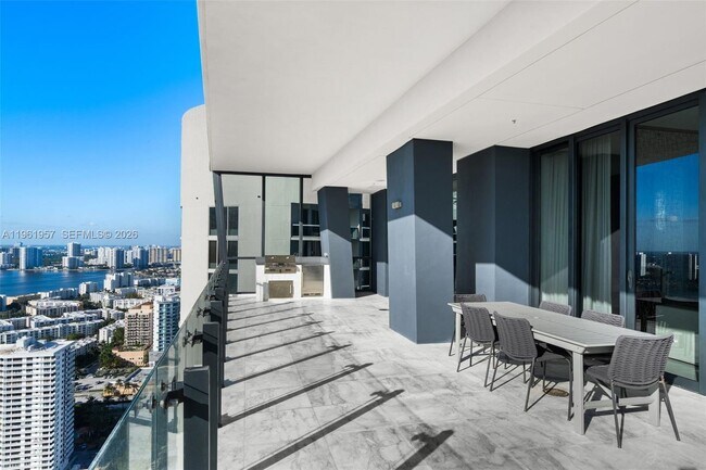 Building Photo - 17141 Collins Ave