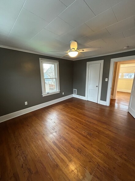 Building Photo - 415 Whittier Ave