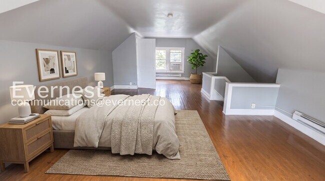 Building Photo - Spacious 4 Bed, 2 Bath Home with Fenced Yard and Stainless Steel Appliances | Pet Friendly | Avai...