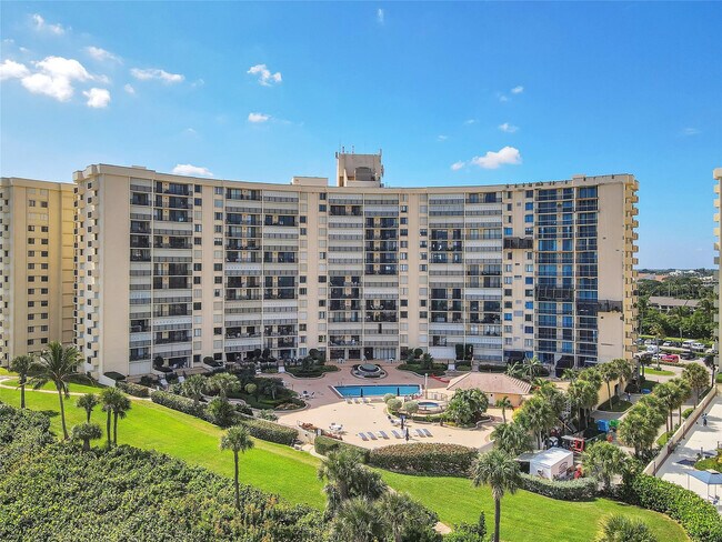 Building Photo - 400 Ocean Trail Way