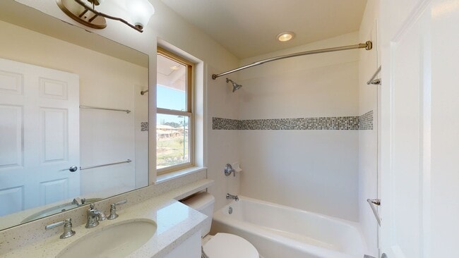 Building Photo - 262 Kahoma Village Loop