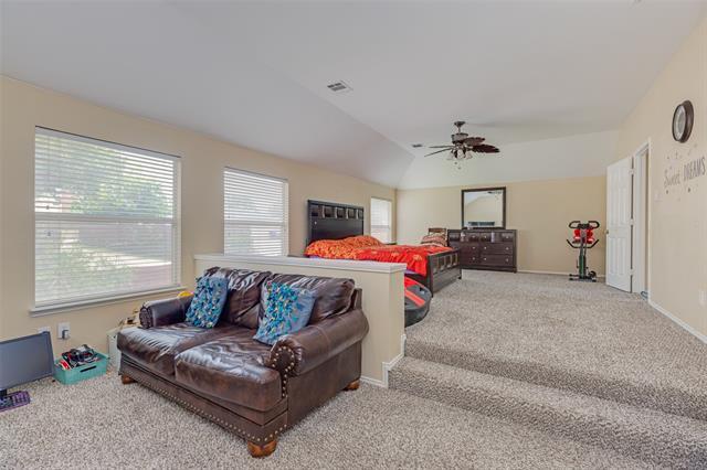 Building Photo - 3926 Rolling Oaks Dr