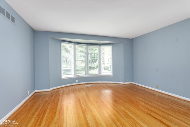 Building Photo - 15838 Windmill Pointe Dr